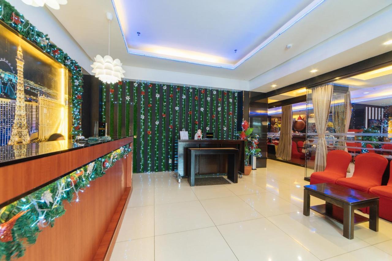 Reddoorz Premium Near Trinoma Hotel Quezon City Buitenkant foto