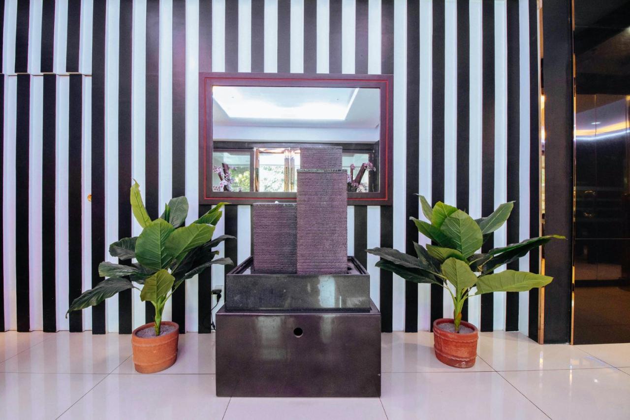 Reddoorz Premium Near Trinoma Hotel Quezon City Buitenkant foto